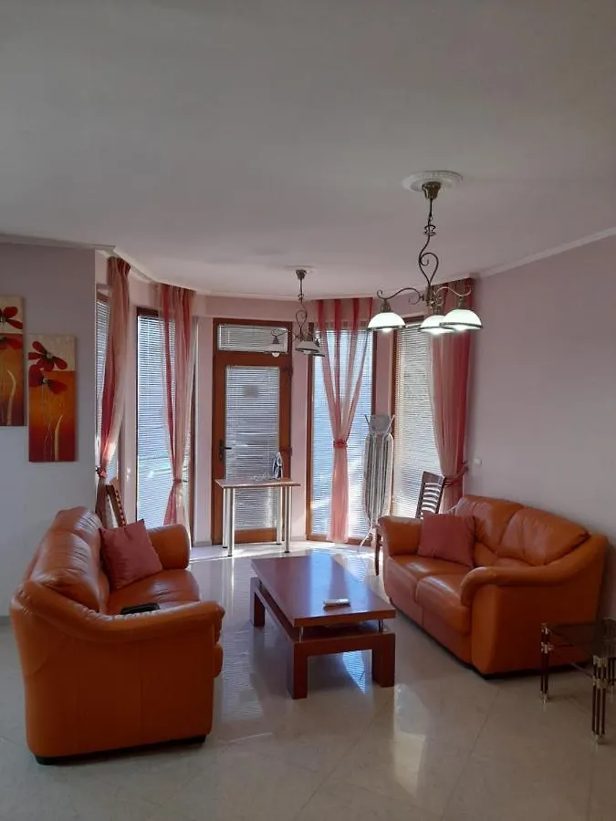 Guest house Вилла Мадонна Varna