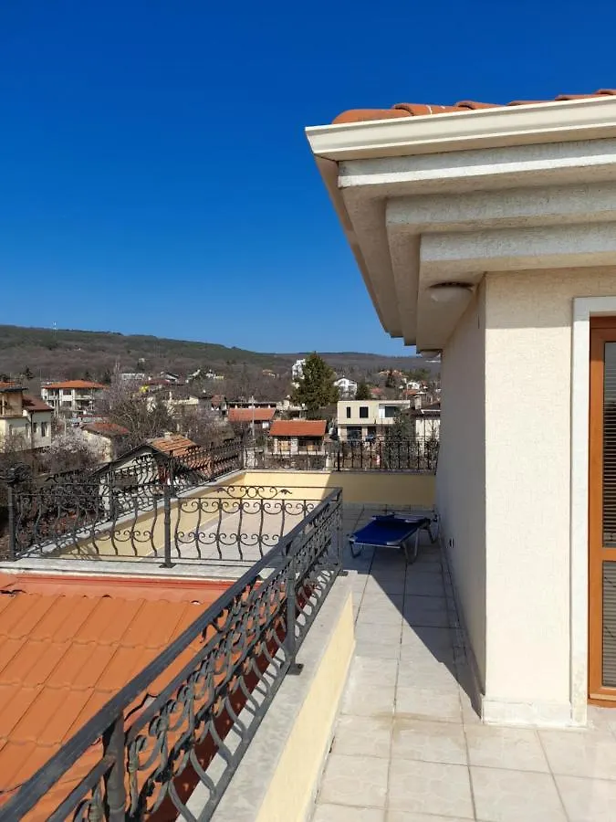 Guest house Вилла Мадонна Varna